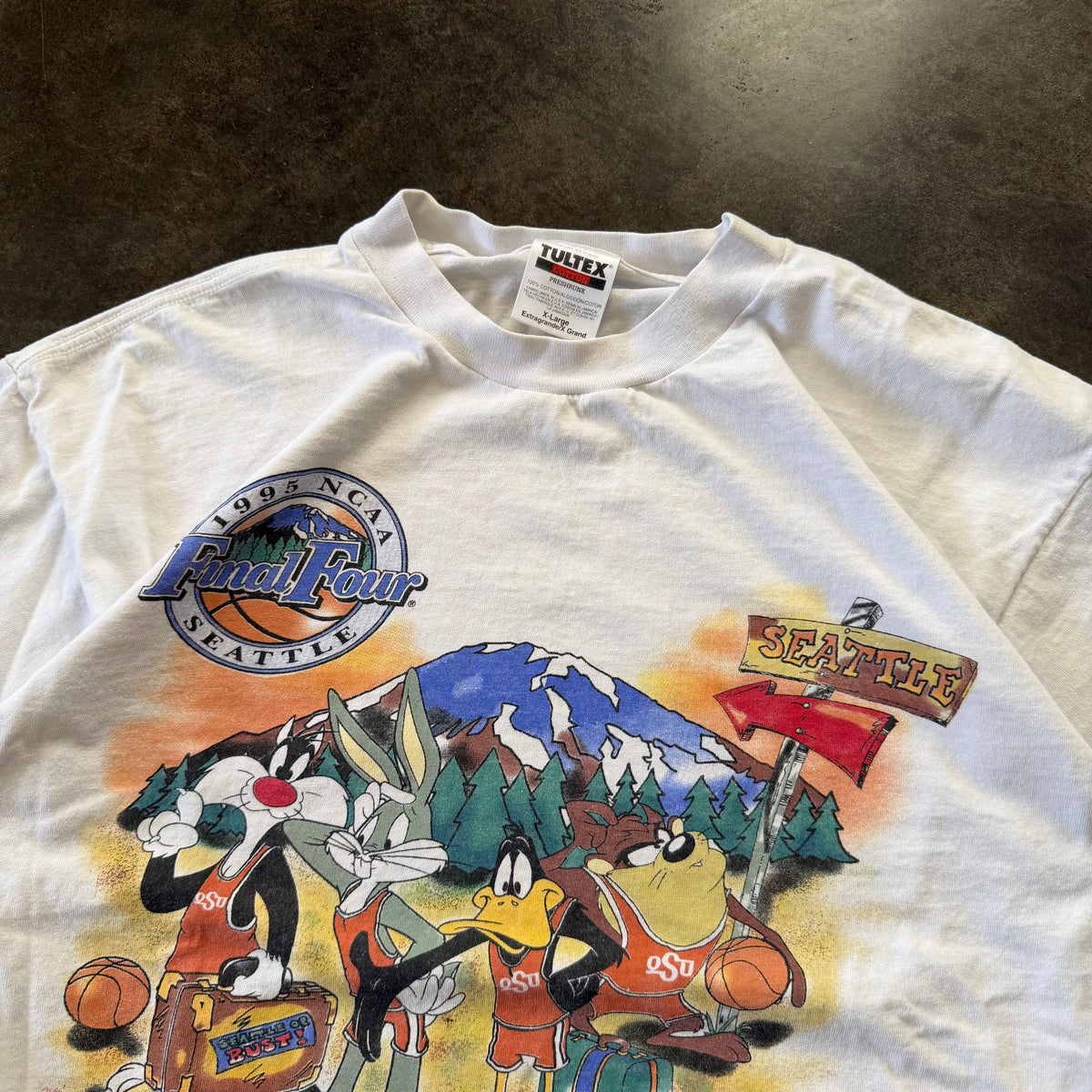 OSU LOONEY TUNES SQUAD 1995 FINAL FOUR T-SHIRT